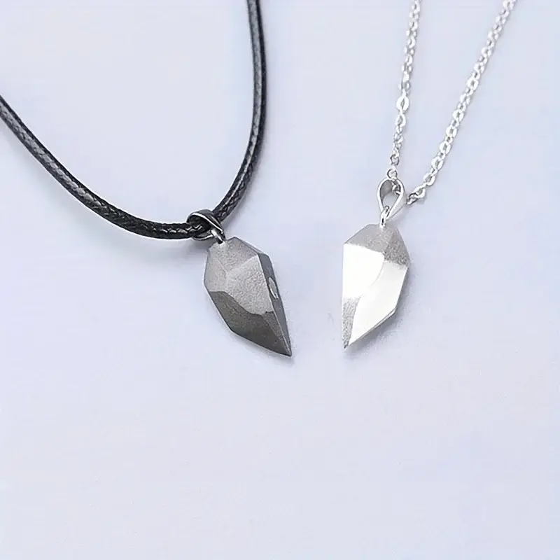 Magnetic Heart Couple Necklace (2 Pcs Set) — 4